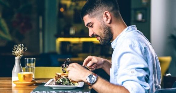 Frais de repas d&eacute;ductibles : les seuils pour 2020