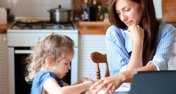 Une nouvelle exigence pour l’activit&eacute; partielle pour garde d’enfant