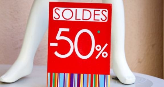 Soldes d’&eacute;t&eacute; : d&eacute;marrage officiellement report&eacute; au 15 juillet 2020 !