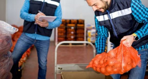 Dons aux associations et r&eacute;gularisation de TVA