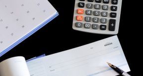 Non-salari&eacute;s : report des cotisations sociales dues cet &eacute;t&eacute;