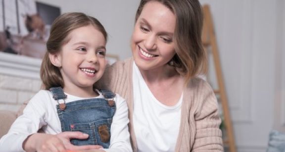Un placement en activit&eacute; partielle pour les salari&eacute;s devant garder leurs enfants