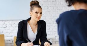 Emplois francs : une aide revaloris&eacute;e pour favoriser l’embauche des jeunes