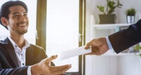 Cadeaux et bons d’achat : 171 € par salari&eacute; en 2021