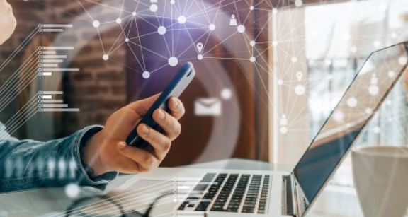 Rejoindre les r&eacute;seaux sociaux pour toucher ses clients