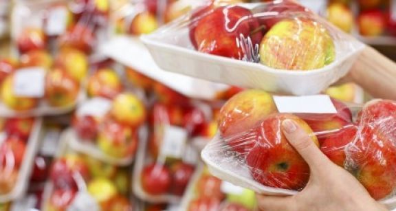 Vente de fruits et l&eacute;gumes frais : les emballages en plastique bient&ocirc;t interdits !