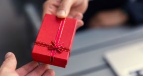 Quelle fiscalit&eacute; pour les cadeaux offerts par l’entreprise en 2021 ?