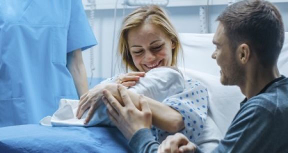 Naissance d’un enfant : les droits &agrave; cong&eacute; de vos salari&eacute;s