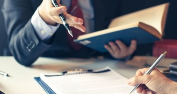 Avocats : obligation de conseil et de mise en garde