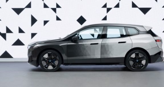 Encre &eacute;lectronique : BMW s’essaye aux 50 nuances de gris
