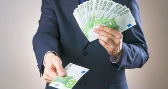 Les dirigeants de soci&eacute;t&eacute;s &eacute;chappent-ils &agrave; la taxe sur les salaires ?