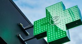 Les services pharmaceutiques progressent aussi &agrave; l’&eacute;tranger