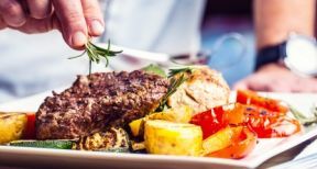 Hausse de 12 % pour les r&eacute;servations au restaurant en 2021