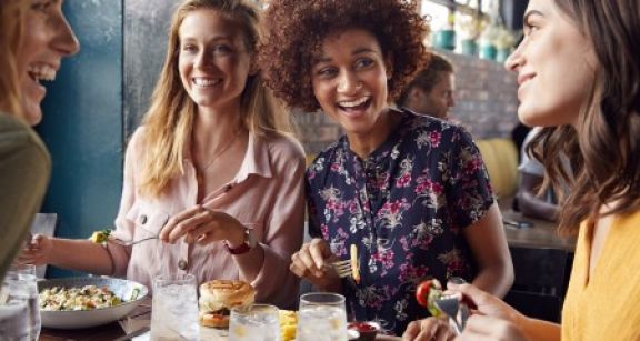 Bilan 2021 : la restauration rapide se rapproche du niveau de 2019