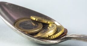 La grille des taux de pr&eacute;l&egrave;vement &agrave; la source par d&eacute;faut a &eacute;t&eacute; revaloris&eacute;e