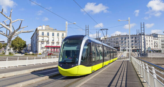 La pr&eacute;sence du commissaire aux comptes dans le secteur public renforc&eacute;e par la loi 3DS