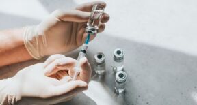 Infirmiers : vers un &eacute;largissement de la comp&eacute;tence vaccinale ?