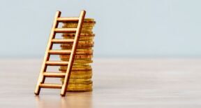 Vers une hausse du Smic d&eacute;but mai
