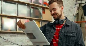 Fort rebond du march&eacute; de la musique en 2021