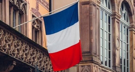Aides « co&ucirc;ts fixes » : les entreprises doivent rembourser un &eacute;ventuel trop-per&ccedil;u