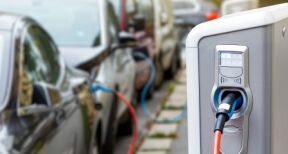 Bornes de recharge : accord en vue sur le maillage europ&eacute;en