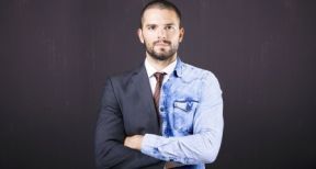 &Ecirc;tre associ&eacute; &eacute;galitaire et salari&eacute; de sa SARL