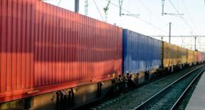 Les acteurs du transport rail-route r&eacute;clament plus de sillons et de terminaux
