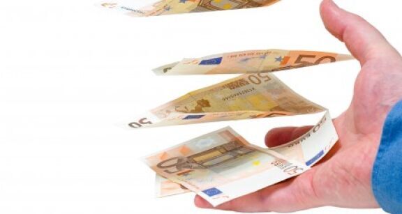 Pr&eacute;l&egrave;vement &agrave; la source : le point sur les sanctions encourues par les employeurs