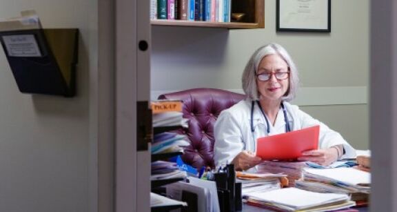 M&eacute;decins : les lib&eacute;raux peu satisfaits de leurs conditions de vie au travail