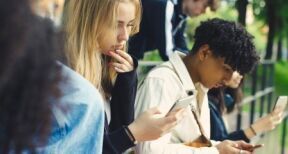 Plus de la moiti&eacute; de la population mondiale utilise les r&eacute;seaux sociaux en 2022