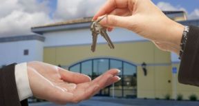 Une pharmacie qui acquiert un fonds de commerce ne peut le d&eacute;duire en charge !