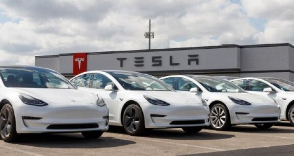 Usine de batterie : Tesla recentre ses activit&eacute;s sur les &Eacute;tats-Unis