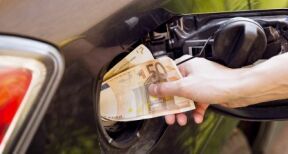 Une indemnit&eacute; carburant de 100 € vers&eacute;e d&eacute;but 2023