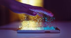 Un rapport sur le D&eacute;bit d’Absorption Sp&eacute;cifique des portables en 2021