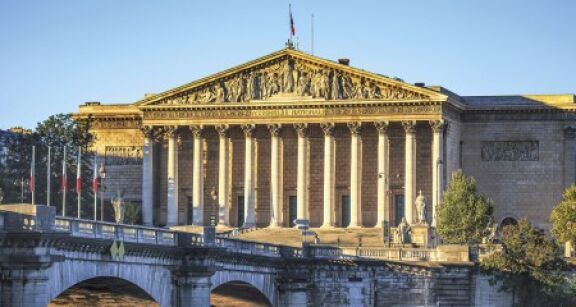Loi de finances 2023 : les principales nouveaut&eacute;s pour les professionnels