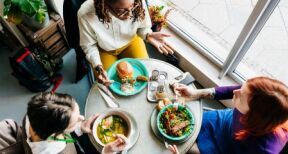 Frais de repas d&eacute;ductibles : les seuils pour 2023