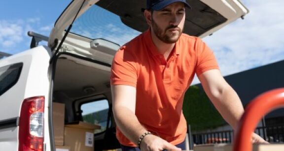 Bient&ocirc;t un statut plus protecteur pour les livreurs des plates-formes ?