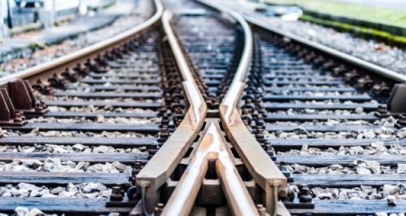 Un plan &agrave; 100 milliards d’euros pour le ferroviaire