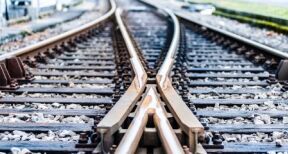 Un plan &agrave; 100 milliards d’euros pour le ferroviaire