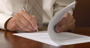 CDD de remplacement : quelles mentions obligatoires ?