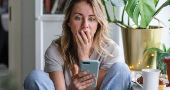 Arnaques par SMS : restez vigilant !