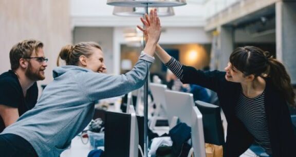 Cr&eacute;ation d’entreprise : les Fran&ccedil;ais les plus jeunes se disent tent&eacute;s par l’exp&eacute;rience