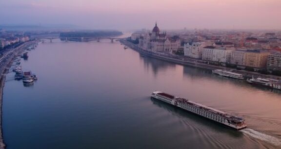 Des appels &agrave; projet pour dynamiser le transport fluvial sur la Seine