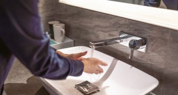 Les employeurs peuvent temporairement couper l’eau chaude