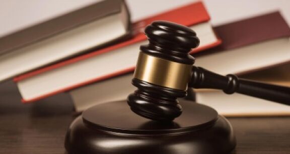Commissaires de justices : modalit&eacute;s d’obtention de la carte professionnelle
