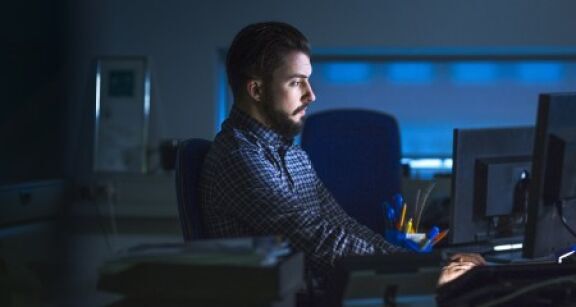 Le salari&eacute; qui d&eacute;passe la dur&eacute;e de travail autoris&eacute;e doit &ecirc;tre indemnis&eacute;