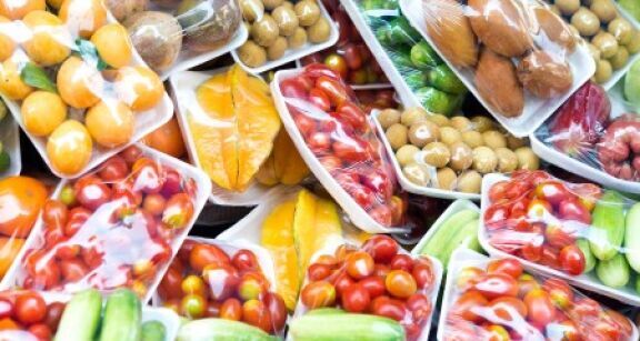 Vente de fruits et l&eacute;gumes frais : fini les emballages plastiques !