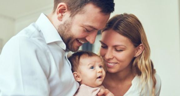 La protection des jeunes parents contre le licenciement est renforc&eacute;e