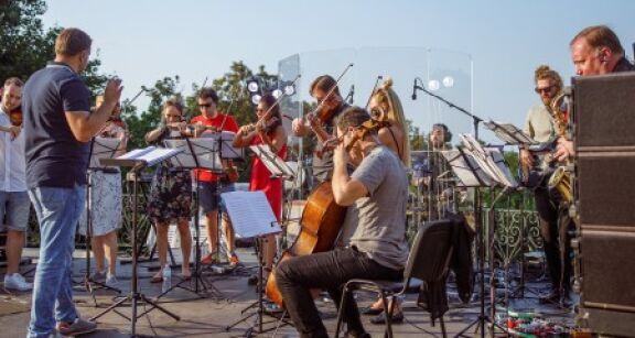Le march&eacute; de la musique poursuit sa croissance en 2023
