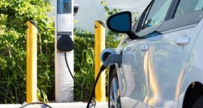Recharge des v&eacute;hicules &eacute;lectriques et local pour v&eacute;los : &agrave; pr&eacute;voir par les entreprises en 2017 !